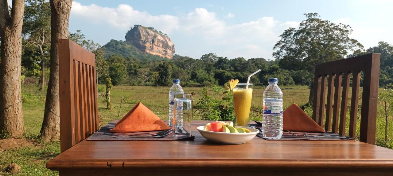 Sigiri Close-Up View Guest Sigiriya Eksteriør bilde